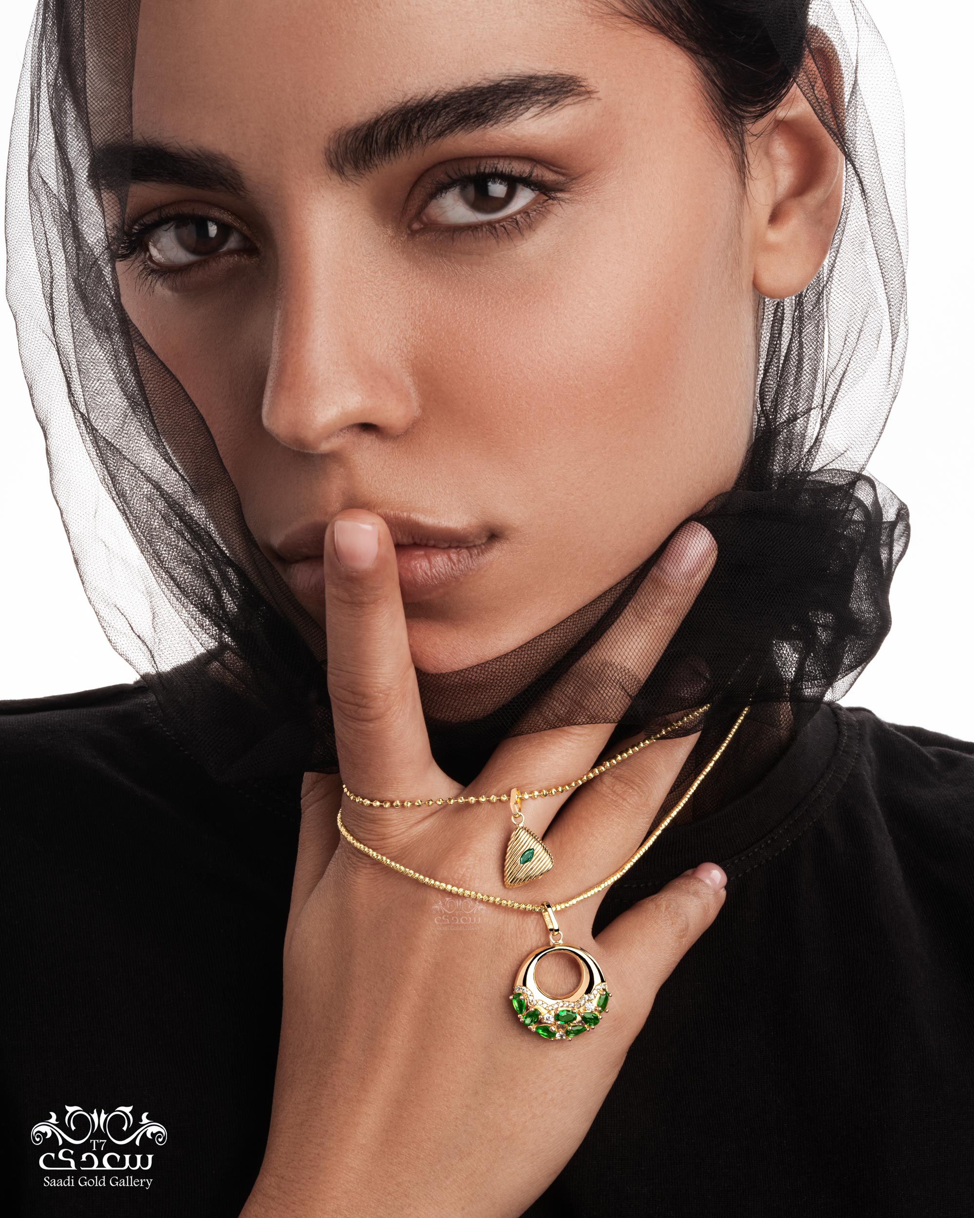 pendant modeling 