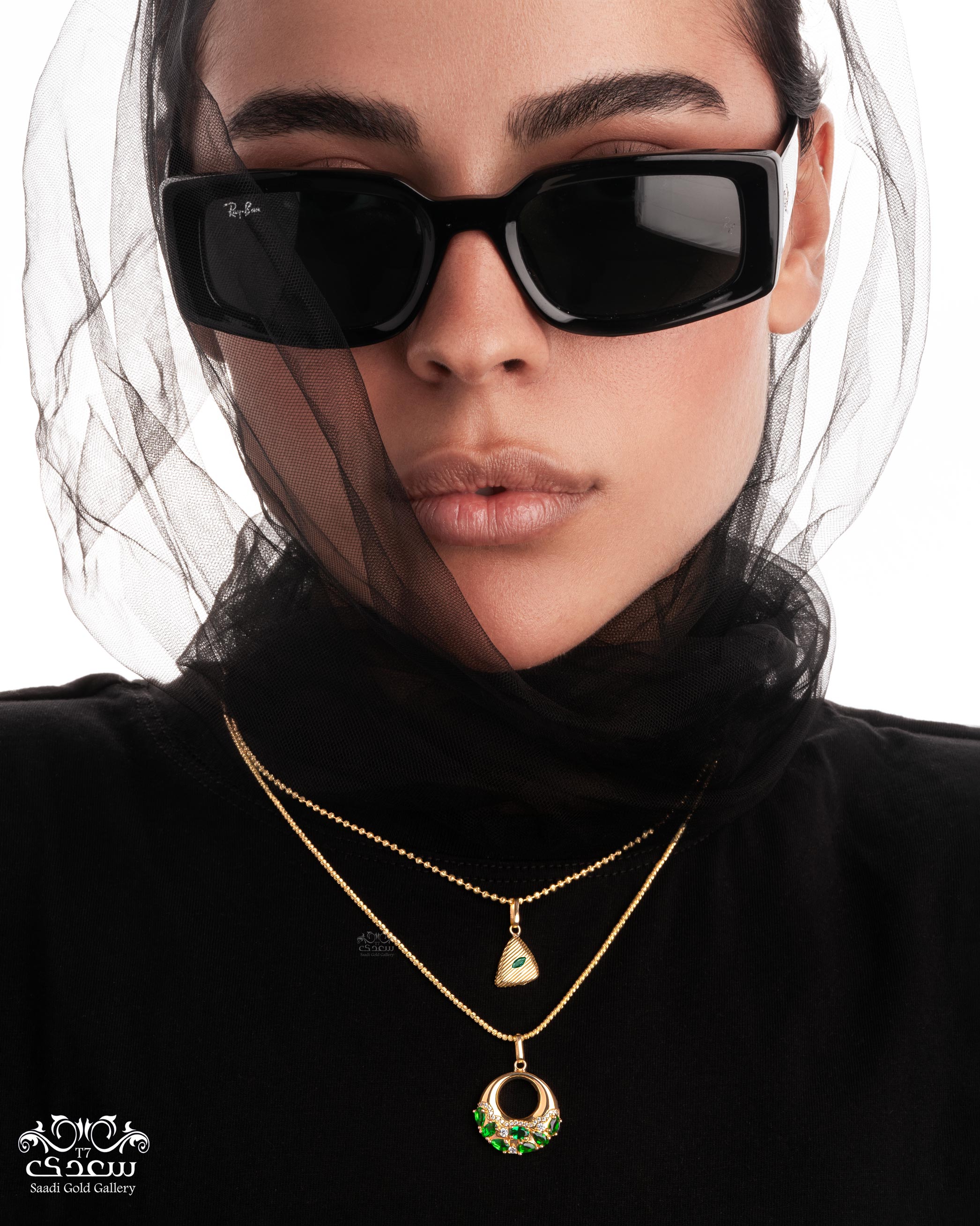 pendant modeling 