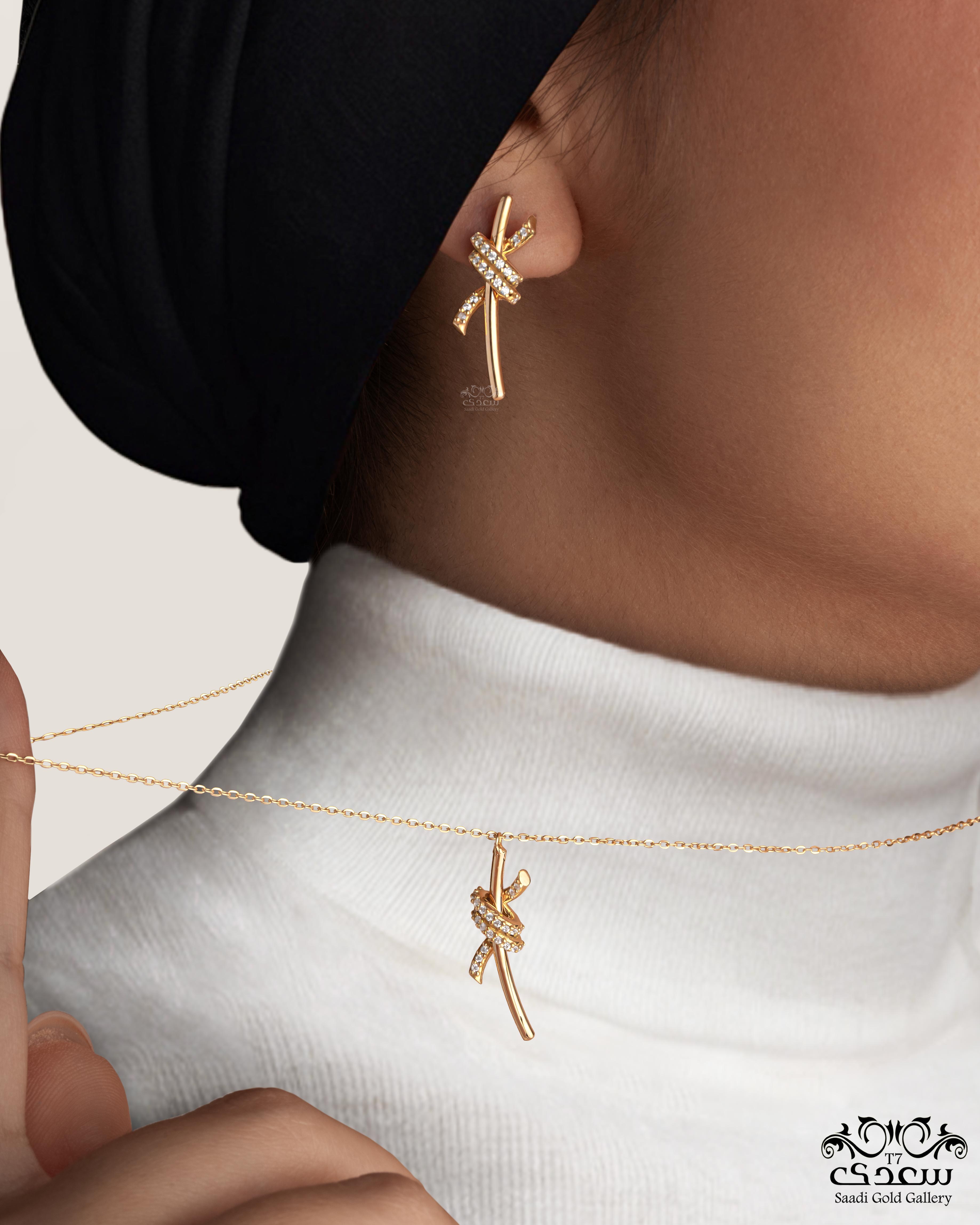 گوشواره میخی گره