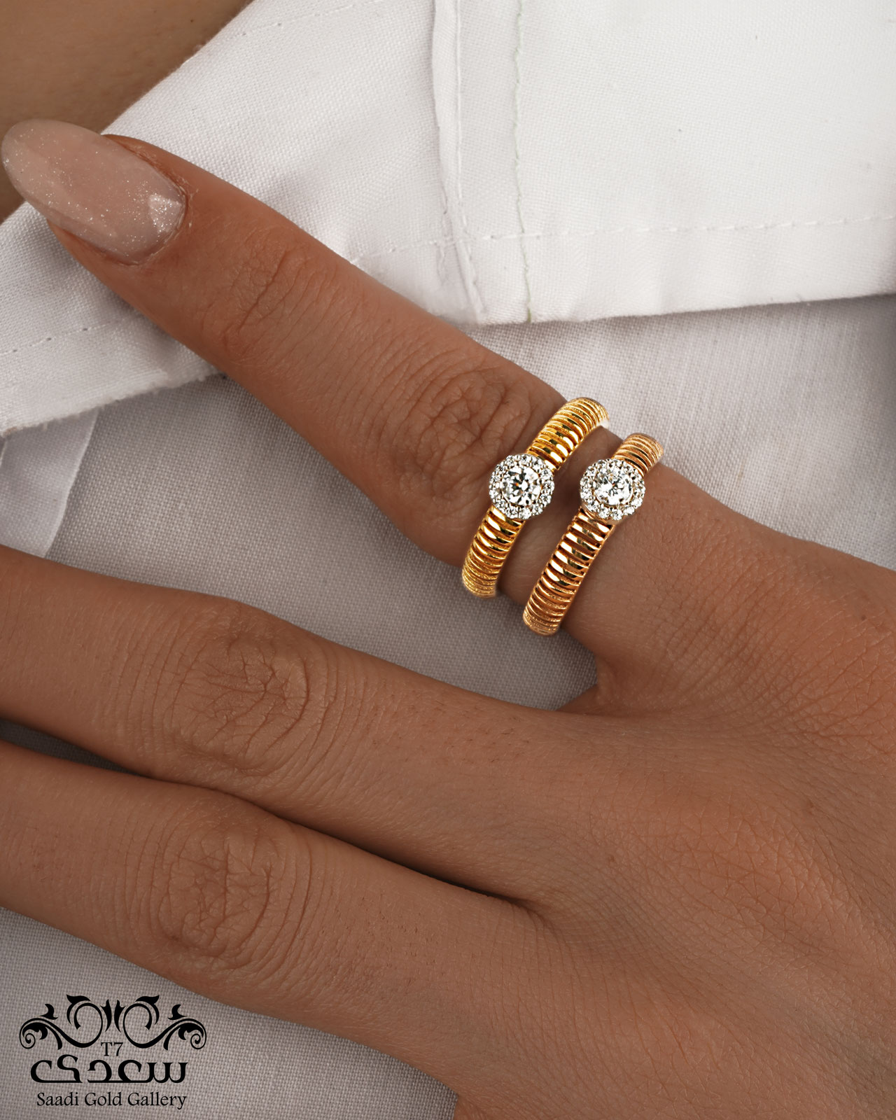 انگشتر ولنتینو گلد و سنگ گرد